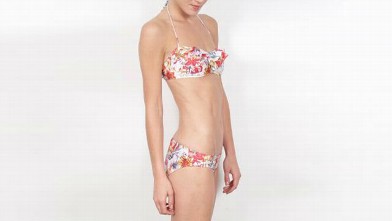 PHOTO: Lilium Frill Bikini
