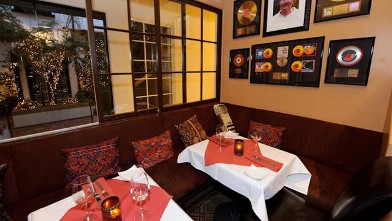 PHOTO: Cypress Inn
