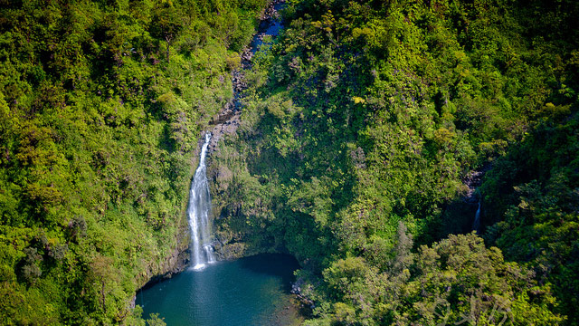 PHOTO: Helicopter rides over Hawaii are an extremely popular way to see the islands.