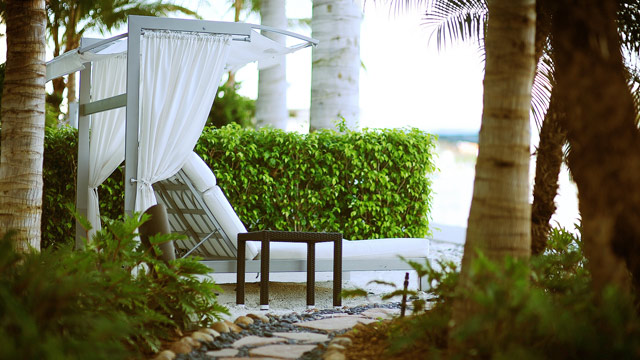 PHOTO: Walkway to the beach at il Lugano Suite Hotel in Fort Lauderdale, Fla.