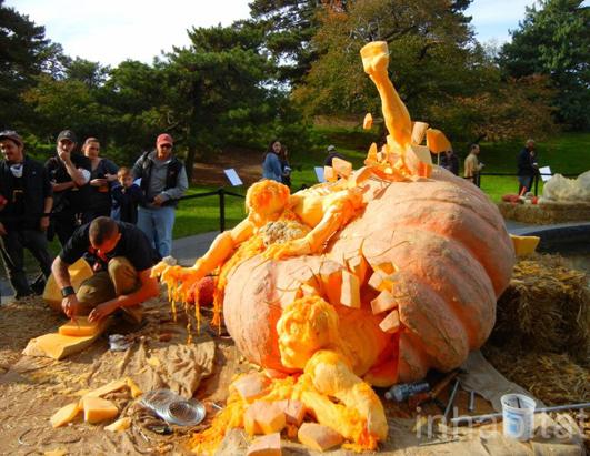Amazing Jack-O'-Lanterns Glow