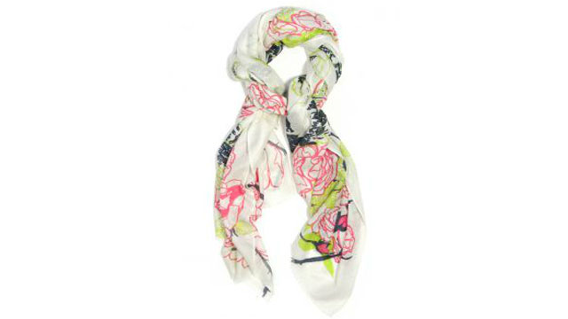 PHOTO: Crocodile Cashmere Scarf