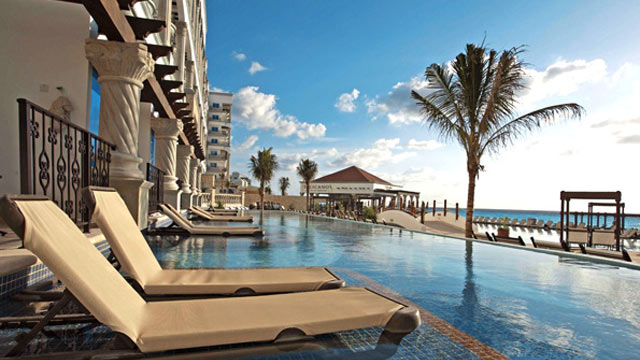PHOTO: THE ROYAL Resorts in Cancun & Playa del Carmen are adult -only all inclusive resorts.