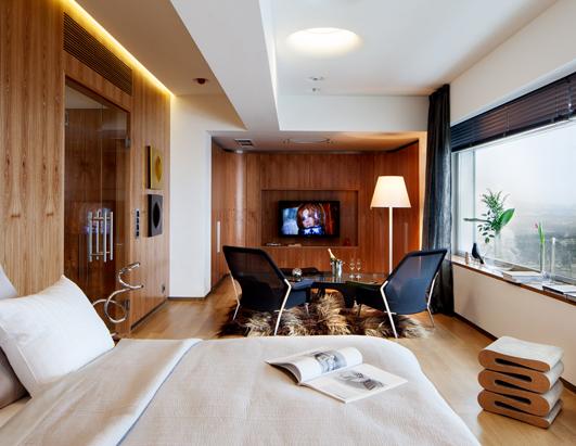 World's First Panda Hotel Opens in China 