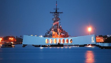 PHOTO: U.S.S. Arizona Memorial at Pearl Harbor