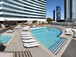 ht_vdara-100927_mn.jpg