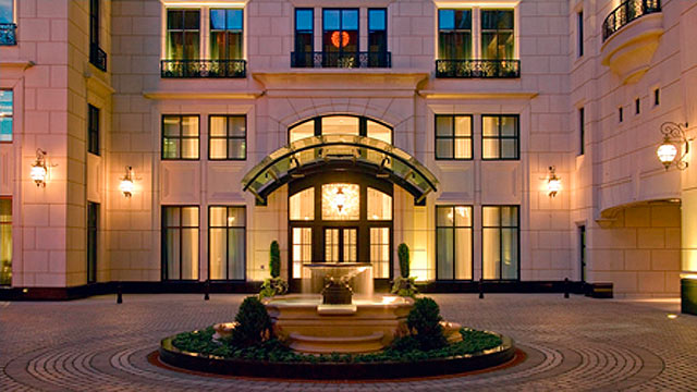 PHOTO: Waldorf Astoria Chicago
