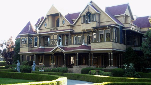 PHOTO: Winchester Mystery House, San Jose, California