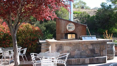 PHOTO: Wood-Fired Pizza and a Big Red