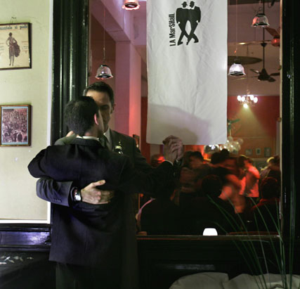 queer tango