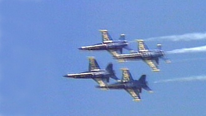 VIDEO: A Navy Blue Angel jet crashed at a South Carolina air show, killing the pilot.