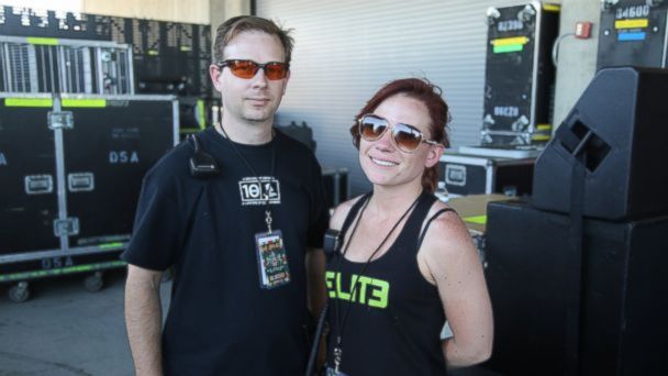 VIDEO: KISS, Def Leppard Enlist 2 Veterans as Roadies