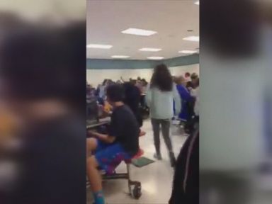 WATCH: Middle School Students Chant 'Build the Wall' at Lunch