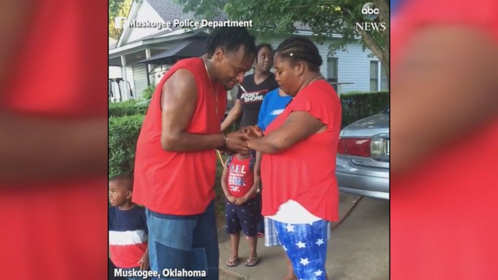 WATCH:  Suspect proposes to woman while in handcuffs