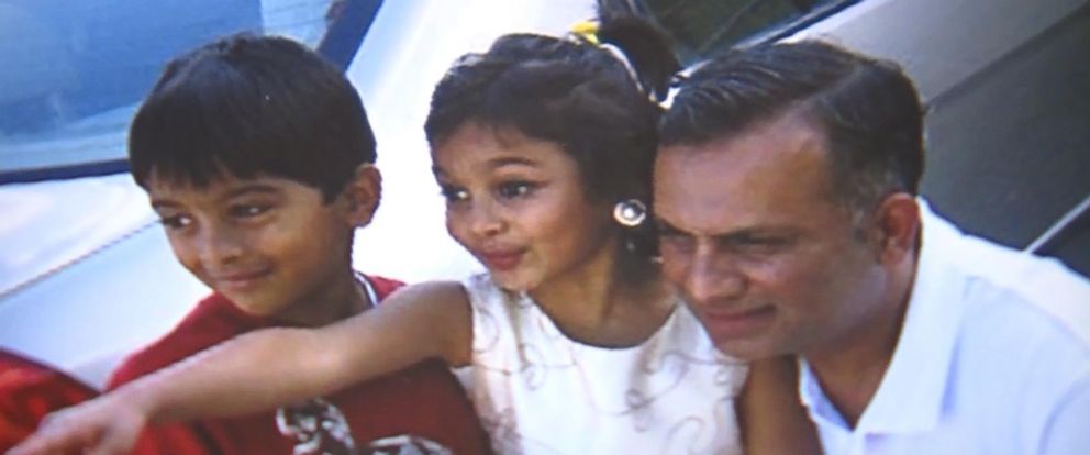VIDEO: ICE arrests father of 3