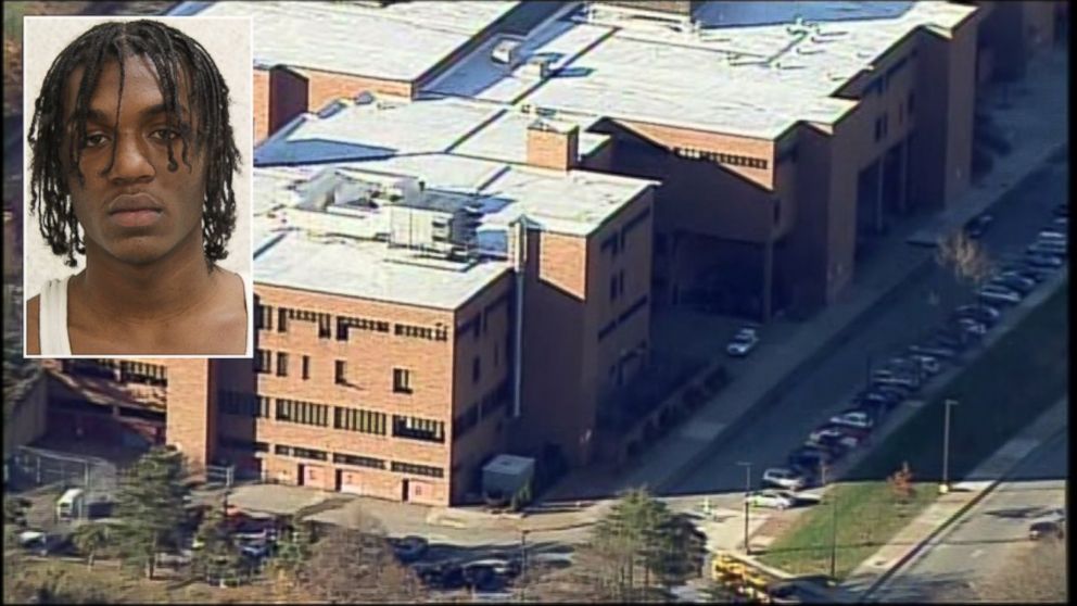 PHOTO: Anjohnito Willet, inset, was arrested as the shooter of three Pittsburgh high school students heading to their vehicle after classes ended, Nov. 13, 2013.