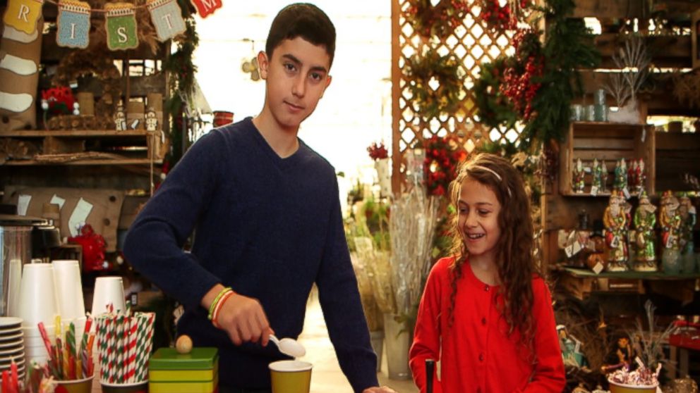PHOTO: Two actors portray little entrepreneurs turned swindlers in an episode of ABCs "What Would You Do?"