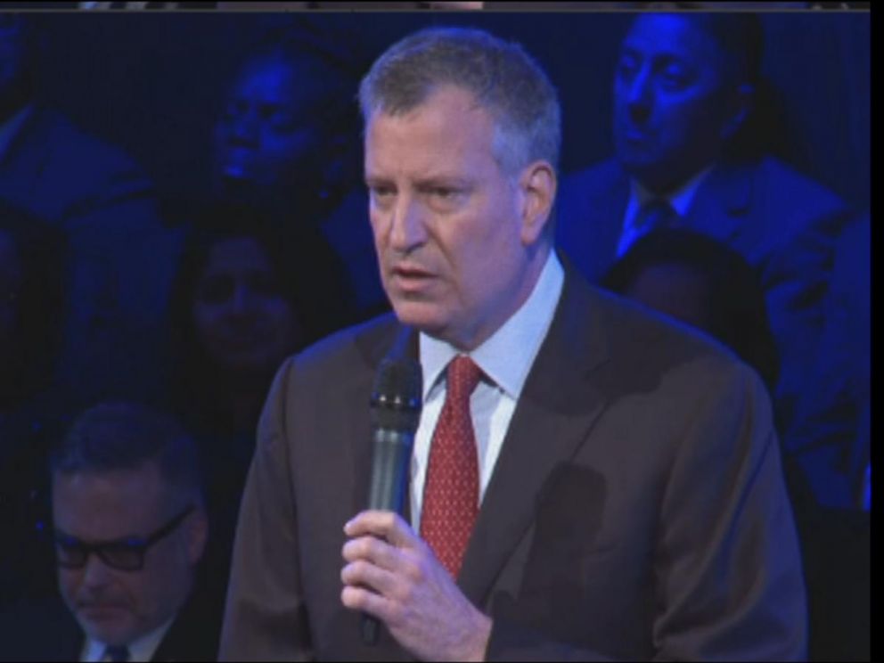 PHOTO: Mayor Bill DeBlasio delivers remarks at the funeral for New York City police officer Rafael Ramos on Saturday, Dec. 27, 2014.