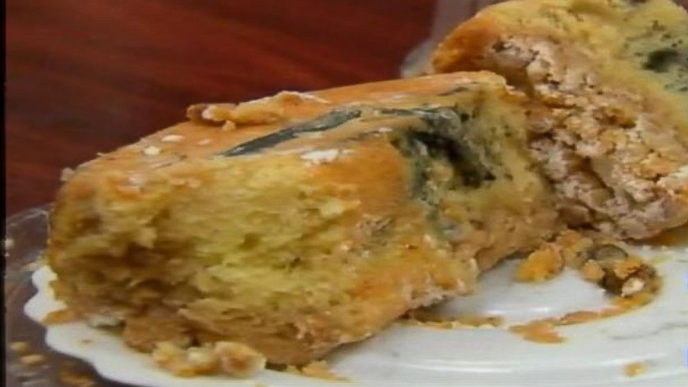 PHOTO: A man celebrating his 96th birthday found a rat inside his birthday cake.