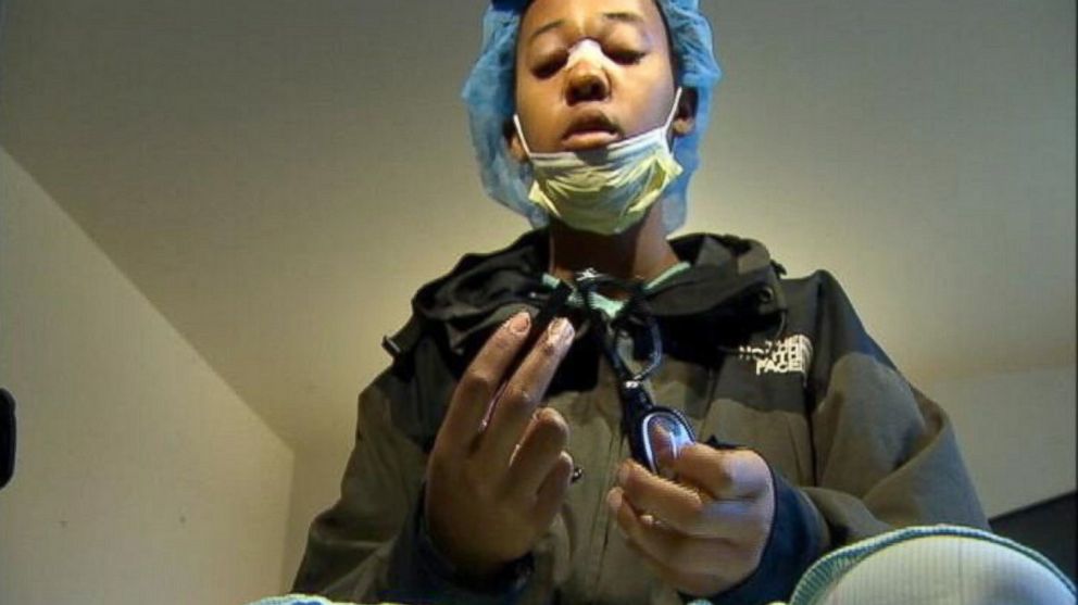PHOTO: Alonza Bryant, 16, was shot in the face after a drive-by shooting of her Seattle, Wash., home on Dec. 21, 2013.