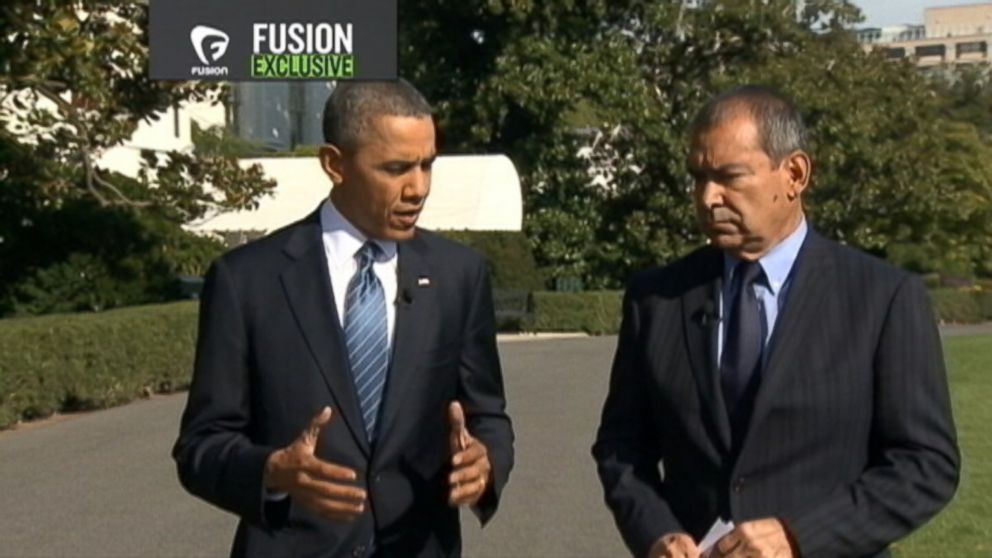 PHOTO: President Barack Obama speaks with ABC News senior national correspondent Jim Avila.