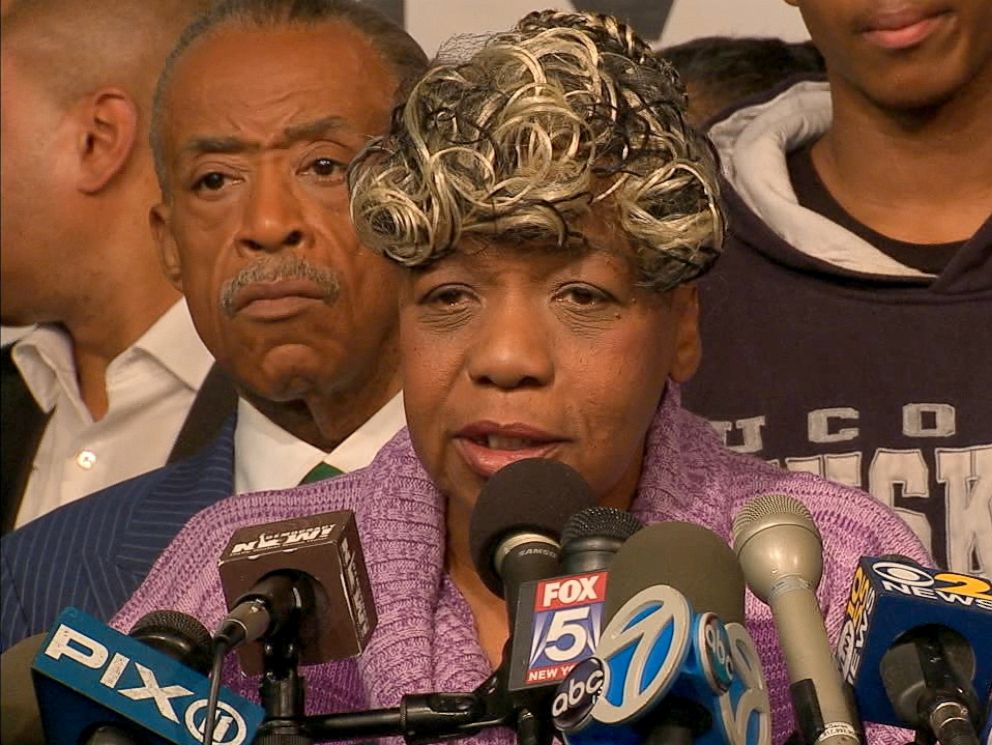 PHOTO: Gwen Carr, Eric Garners mother, speaks at a press conference, Dec. 3, 2014, in New York City in response to the grand jury decision not to indict the NYPD officer responsible for the choke hold death of Eric Garner back in July.