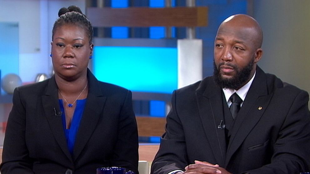 PHOTO: Sybrina Fulton and Tracy Martin, the parents of Trayvon Martin appear on Good Morning America,