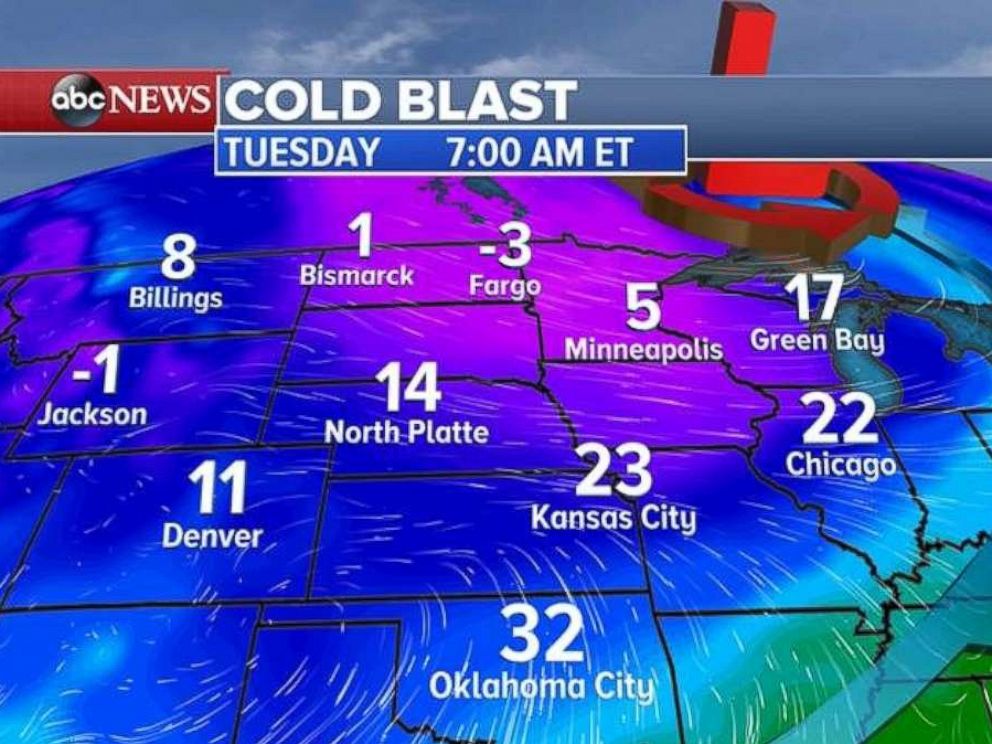 PHOTO: Wind chills are forecast to drop below zero in parts of the northern Plains on Tuesday.