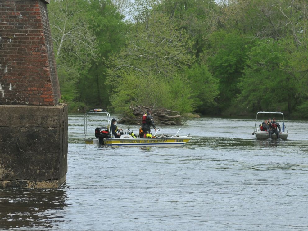 PHOTO: Chesterfield County, Va., Fire & EMS divers are seen April 22, 2013 searching the Appomattox River for two missing Virginia State University students who were made to walk into the river as a hazing ritual resulting in their drowning deaths.