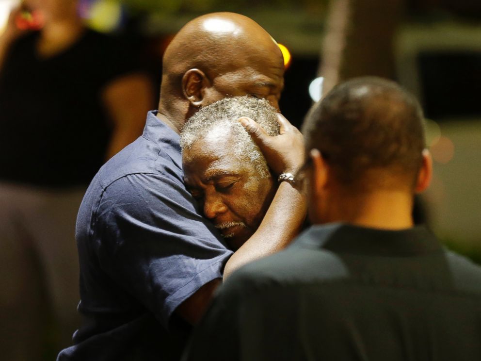 Charleston Shooting Leaves 9 Dead at AME Church, Gunman Remains at.