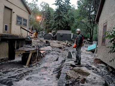 Mudslide, Flash Flooding Strand Cars in Colorado