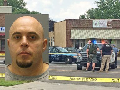 Suspect Held After Minn. Officer Killed During Traffic Stop