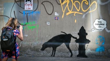 PHOTO: Graffiti by Banksy draws attention