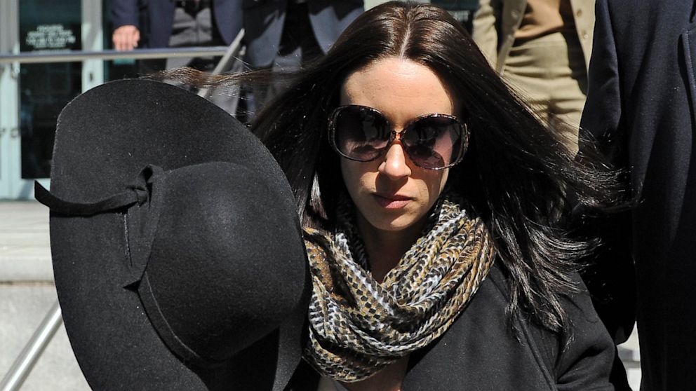 PHOTO: Casey Anthony leaves the federal courthouse in Tampa, after a bankruptcy hearing, March 4, 2013.