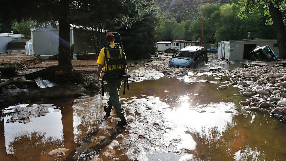 Suspected death toll rises from Colorado floods as nearly 500 unaccounted for