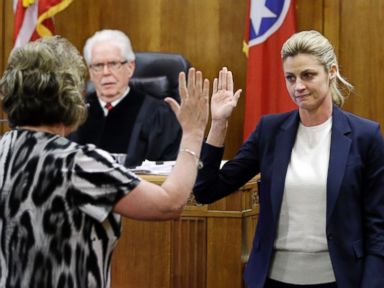 Erin Andrews Breaks Down Testifying About Stalker's Video