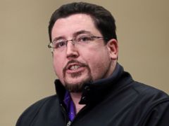 PHOTO: Ferguson Mayor James Knowles III announces the resignation of police chief Thomas Jackson during a news conference Wednesday, March 11, 2015, in Ferguson, Mo. 