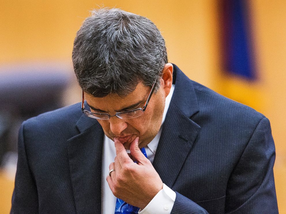 PHOTO: Defense attorney Kirk Nurmi makes his opening statement in the Jodi Arias sentencing retrial