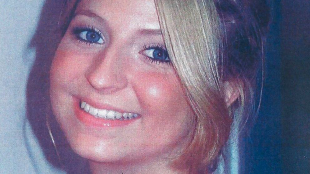 PHOTO: A poster of missing Lauren Spierer, from Greenburgh, N.Y., sits on a sidewalk in front of the Smallwood apartment building where she lives, June 6, 2011 in Bloomington, Ind.