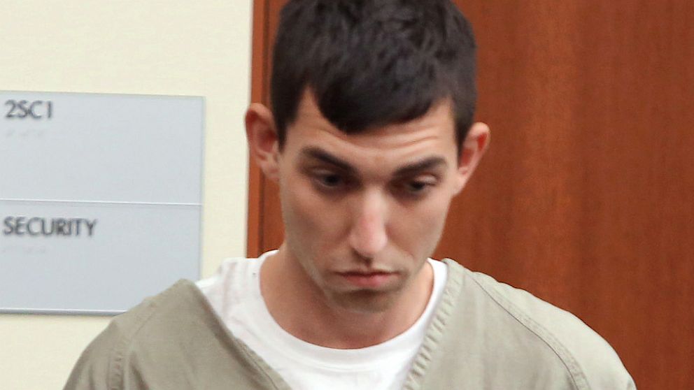 PHOTO: Matthew Cordle enters the Franklin County Common Pleas Arraignment Courtroom, Sept. 11, 2013, before his arraignment in Columbus, Ohio.
