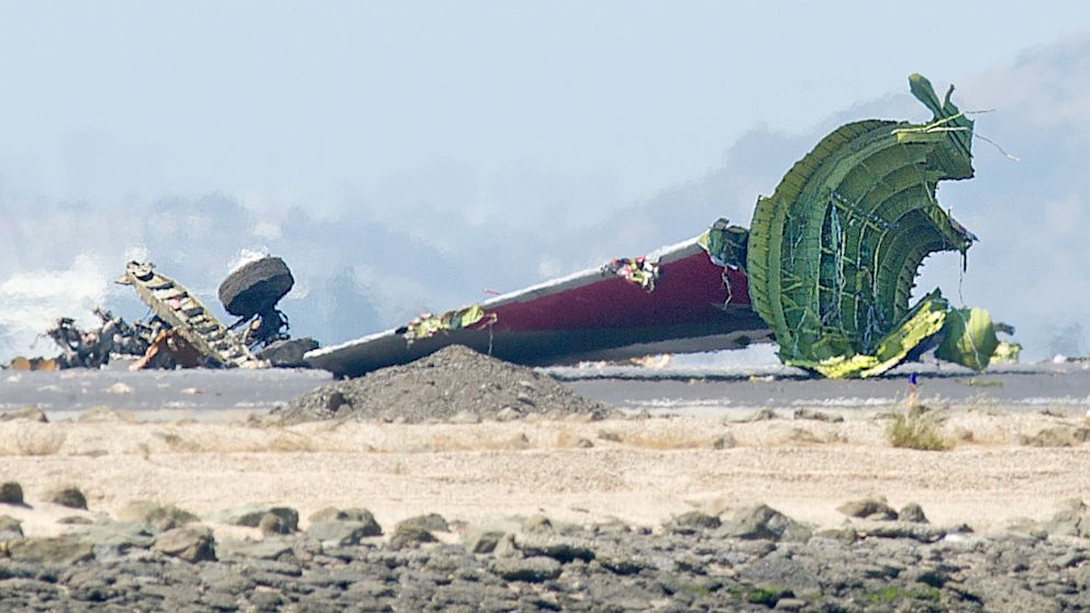 PHOTO: Asiana Flight 214 crashed at San Francisco International Airport