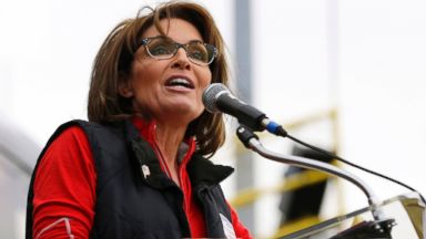 PHOTO: Former Alaska Gov. Sarah Palin speaks during a rally in New Egypt, N.J.
