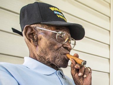 How Oldest Living WWII Vet Is Celebrating His Birthday