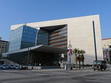 LAPD arrests officer accused of unlawful sex with teen