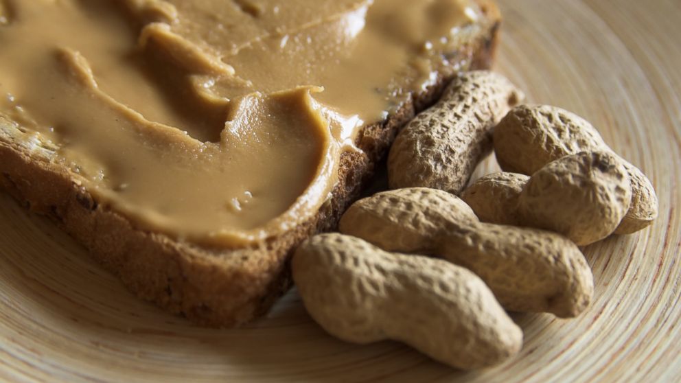 PHOTO: Nearly a million jars of peanut butter are being dumped at a New Mexico landfill.