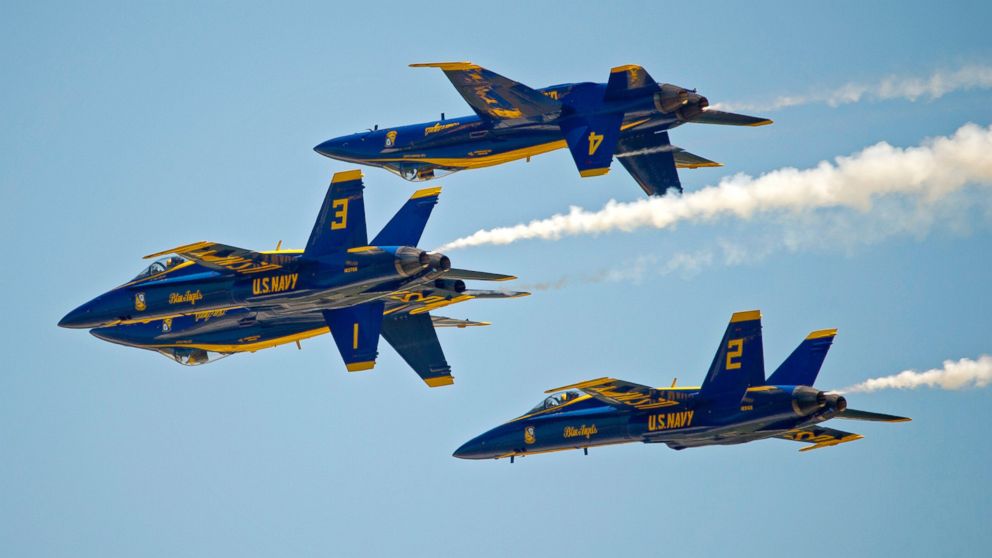 GTY_blue_angels_02_jef_140314_16x9_992.jpg