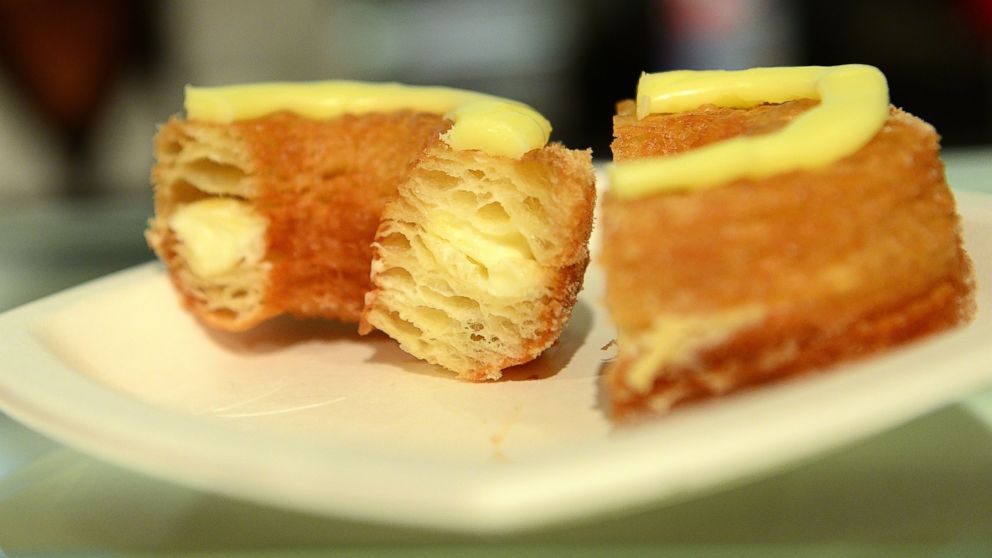 PHOTO: A Cronut sits on a plate at Dominique Ansel Bakery in New York City on June 14, 2013.
