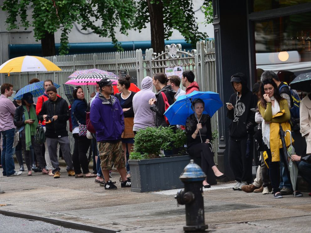 PHOTO: Customers wait in line to buy Cronuts on June 14, 2013 in New York City.
