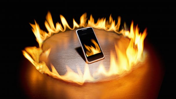 GTY smartphone fire jt 140201 16x9 608 Student Injured After iPhone Bursts Into Flames in Pants Pocket