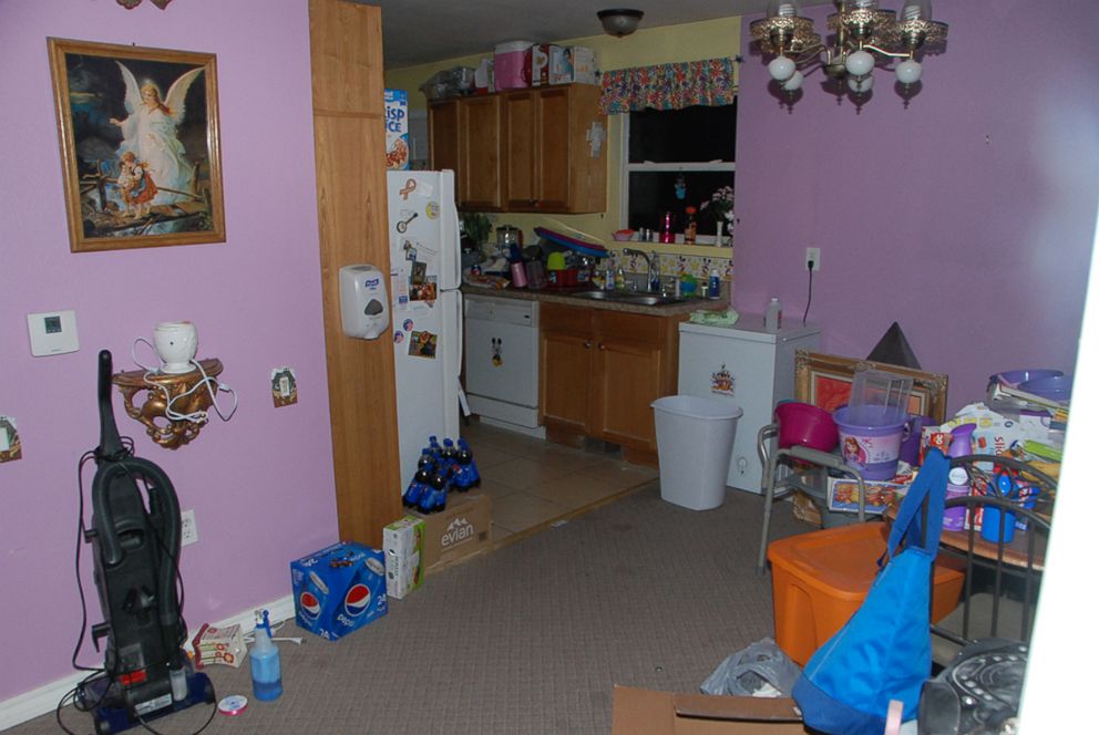 PHOTO: Gypsy and Dee Dee Blanchards pink home, including this living room, was built for them by Habitat for Humanity.